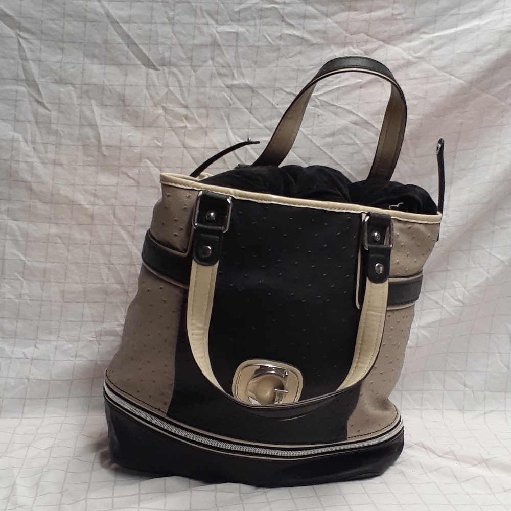 Guess purse